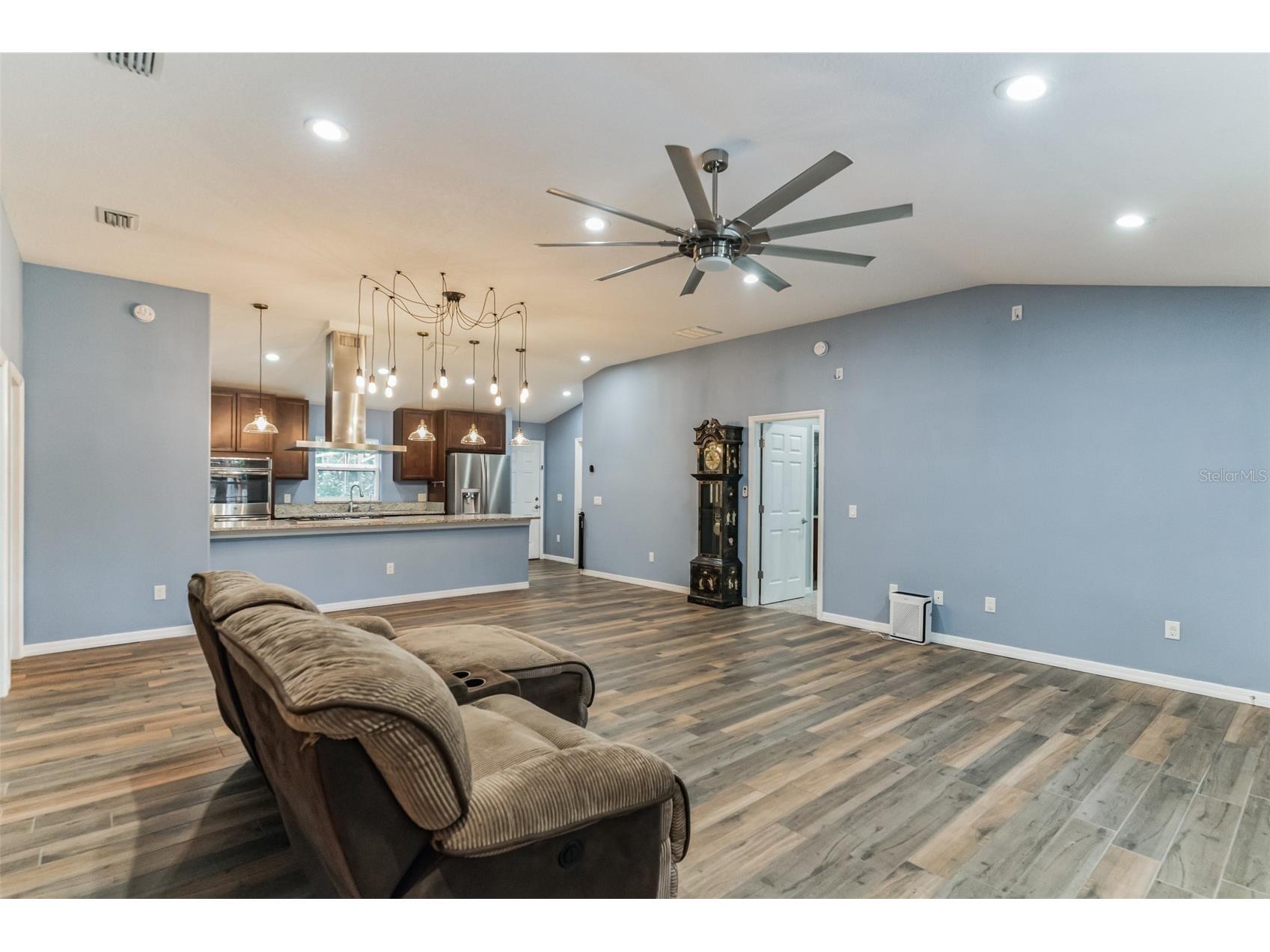 723 River Run Road Osteen FL 32764 O6406399 image21