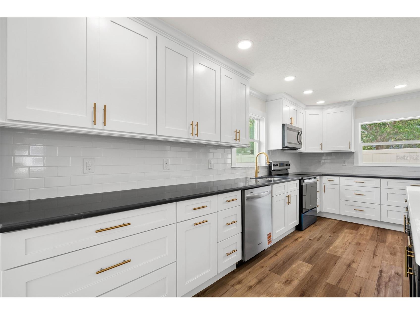 723 W Bayshore Drive Tarpon Springs FL 34689 W7886657 image16