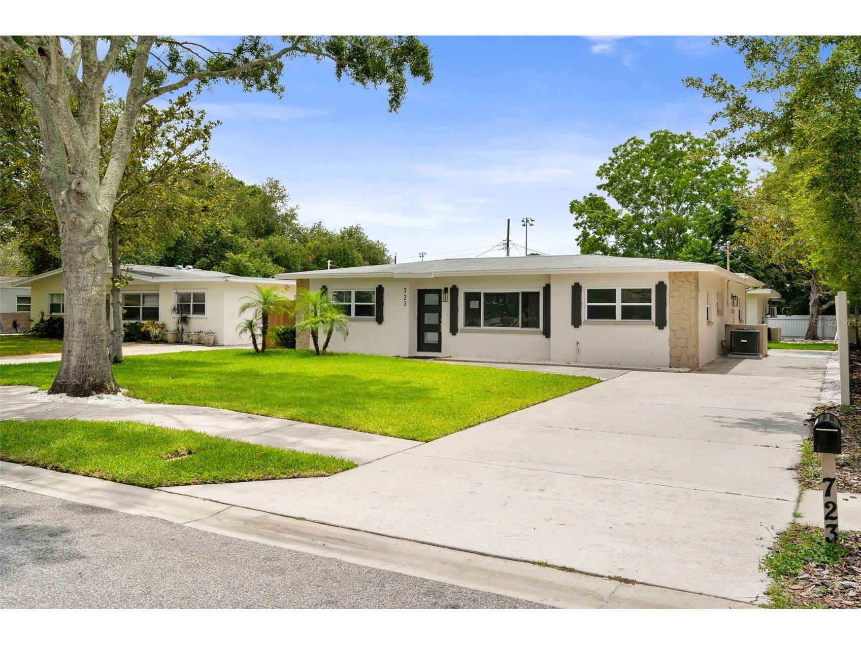 723 W Bayshore Drive Tarpon Springs FL 34689 W7886657 image2