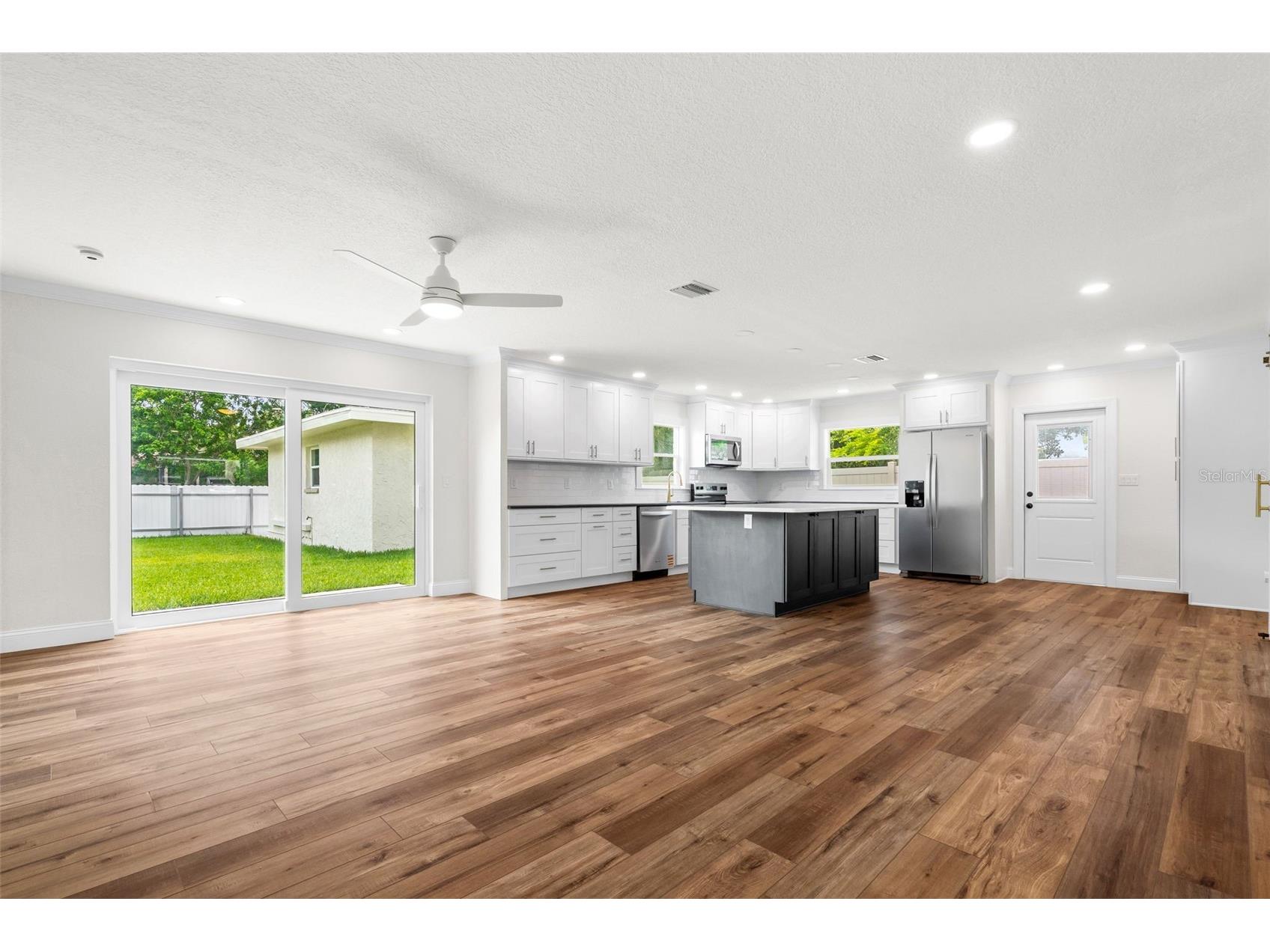 723 W Bayshore Drive Tarpon Springs FL 34689 W7886657 image9