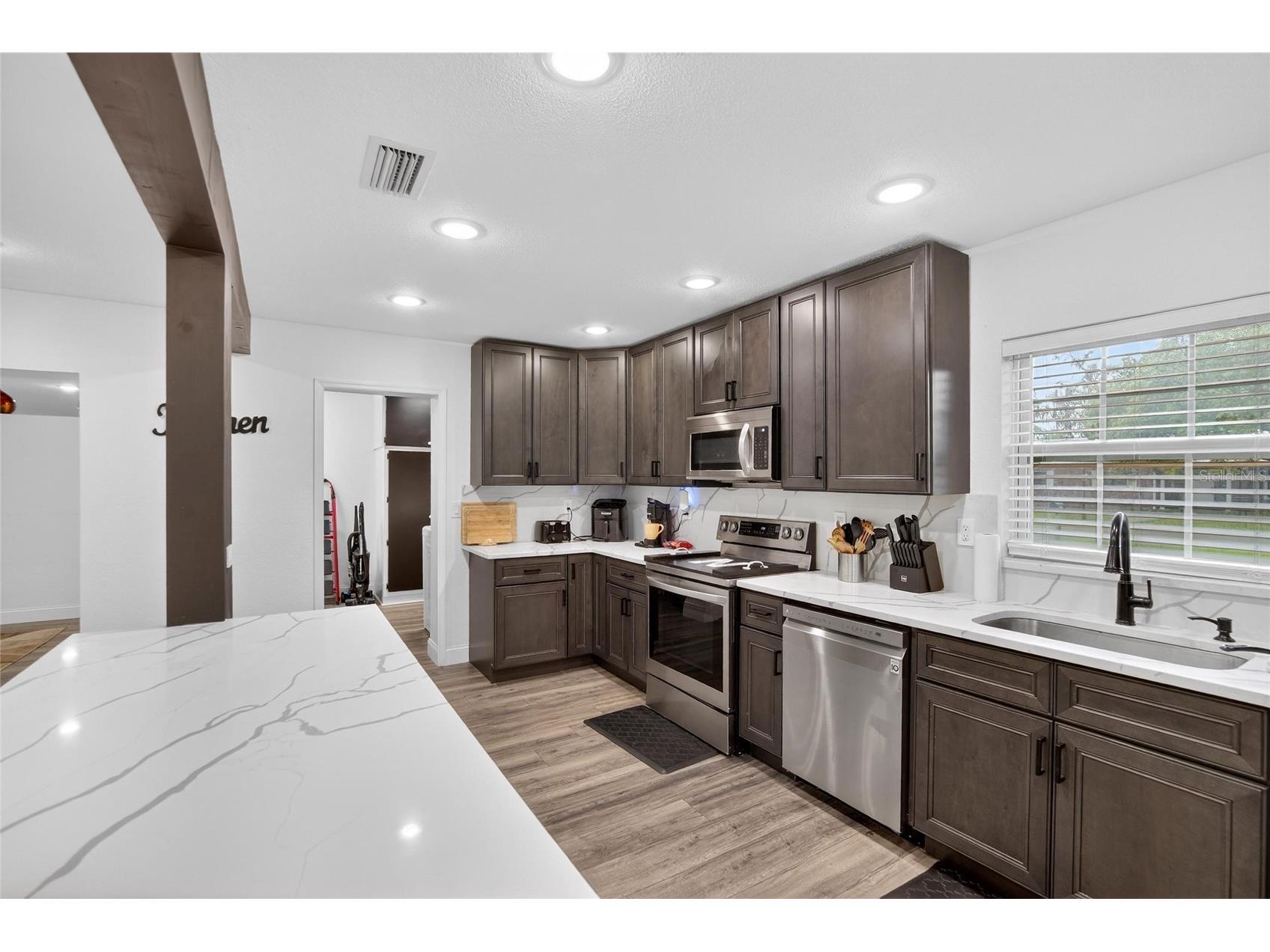 723 W Pinedale Drive Plant City FL 33563 TB8491185 image13