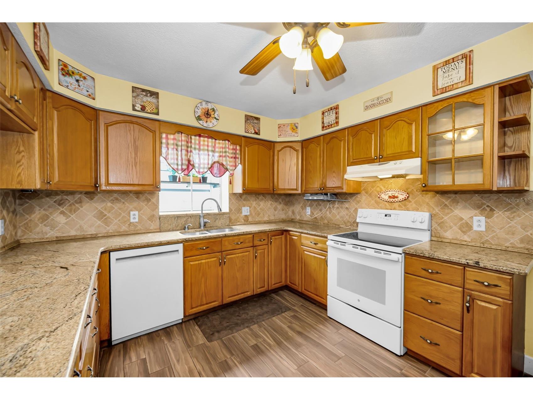 7230 Old Homestead Road New Port Richey FL 34654 TB8476406 image40