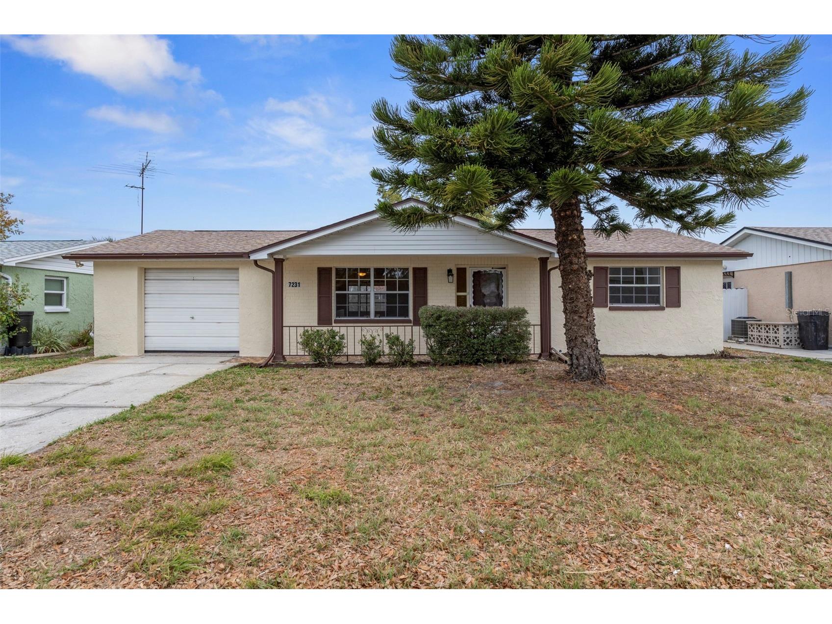 7231 Oak Crest Drive Port Richey FL 34668 W7883470 image1