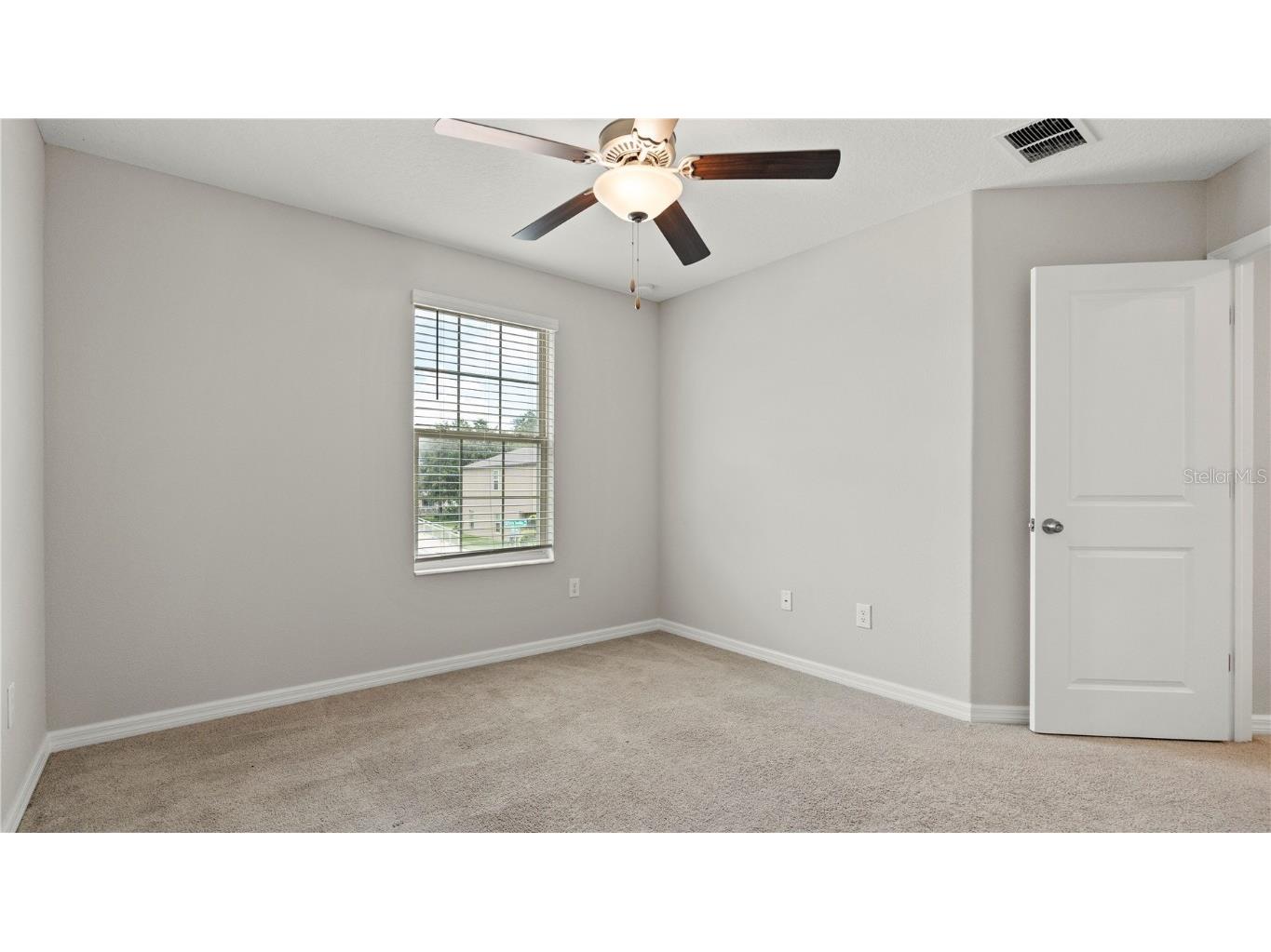 7231 Spring Snowflake Avenue Tampa FL 33619 TB8415847 image35