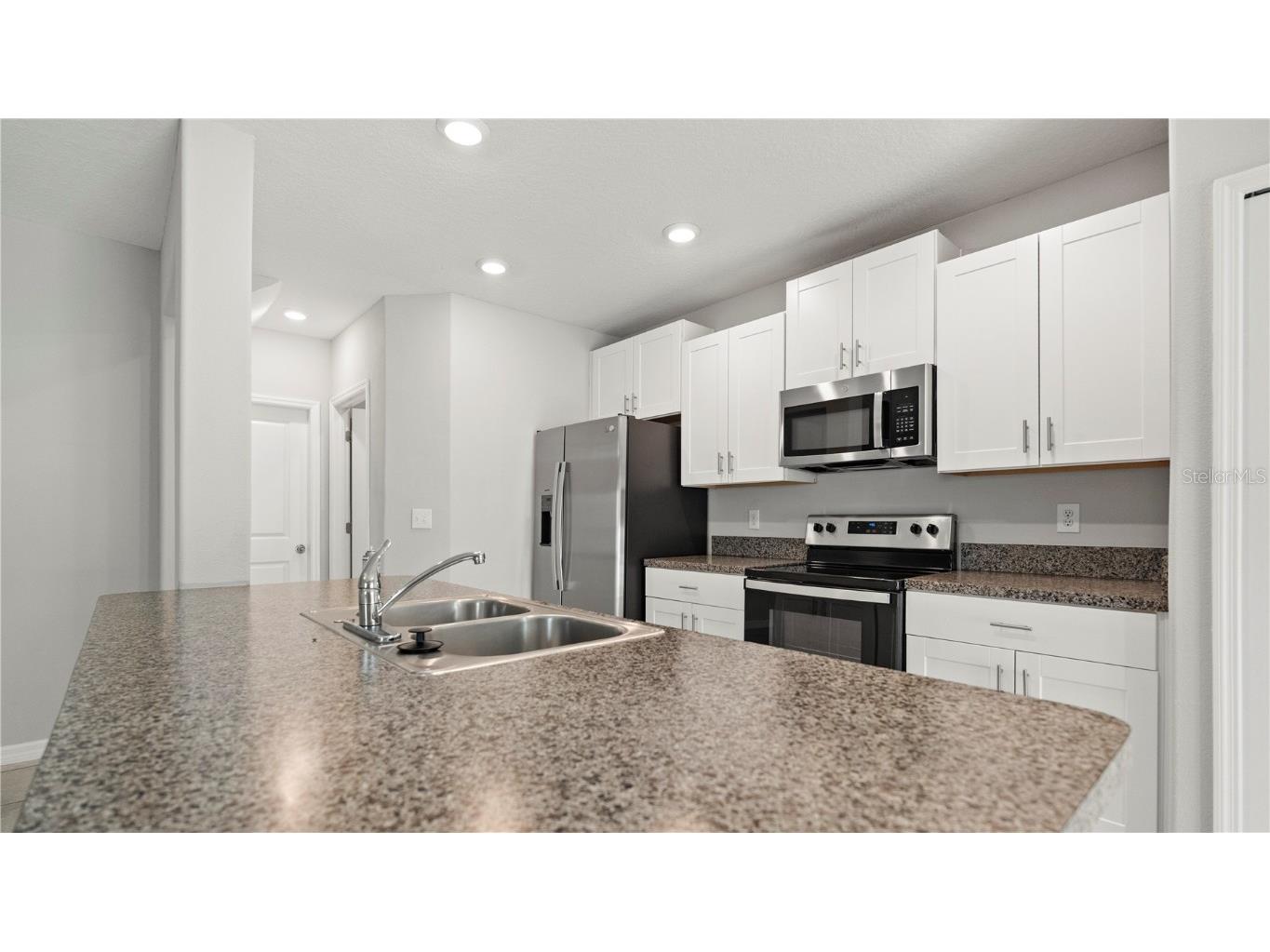 7231 Spring Snowflake Avenue Tampa FL 33619 TB8415847 image8