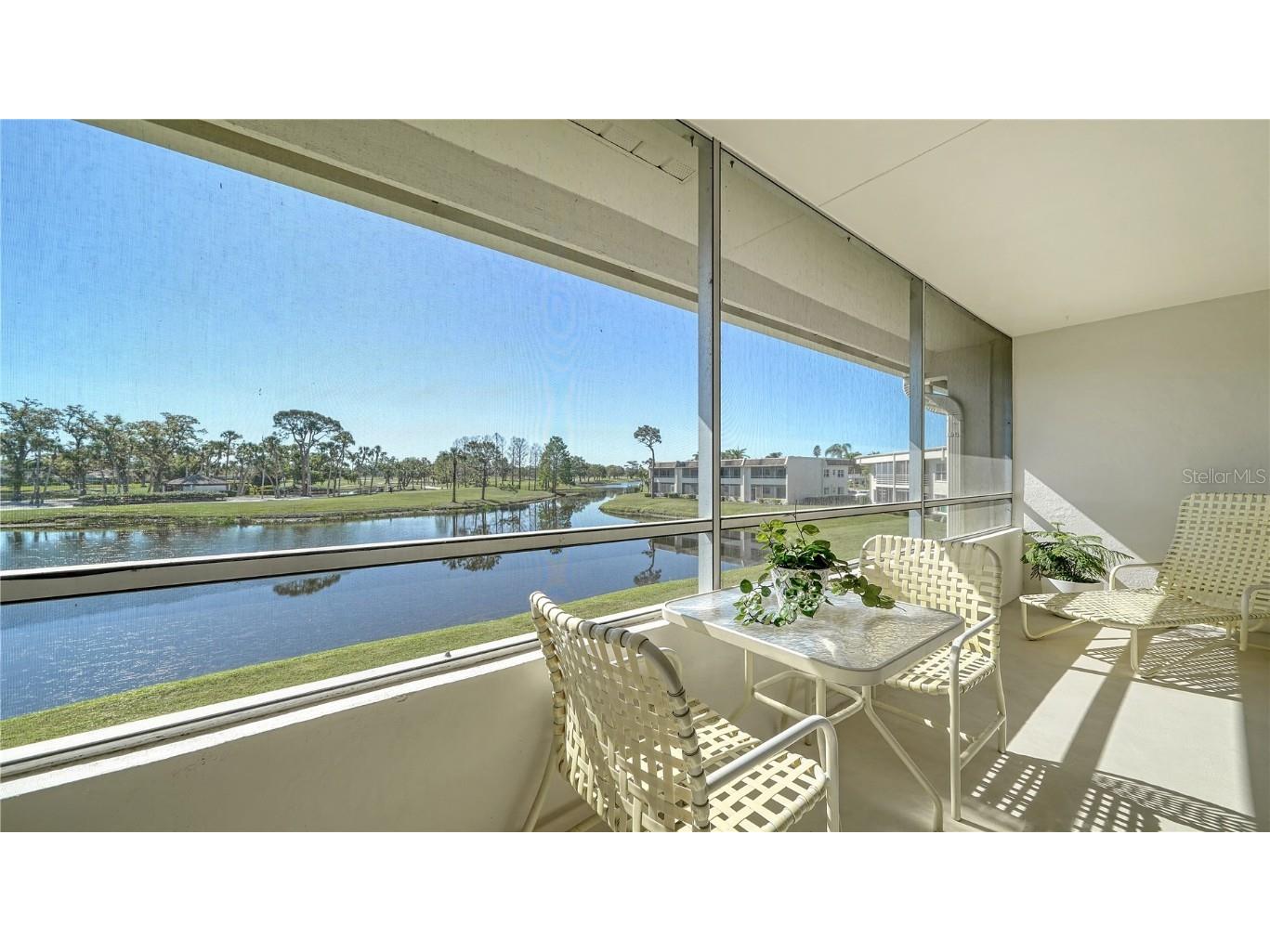 7231 W Country Club Drive N #231 Sarasota FL 34243 A4644769 image1