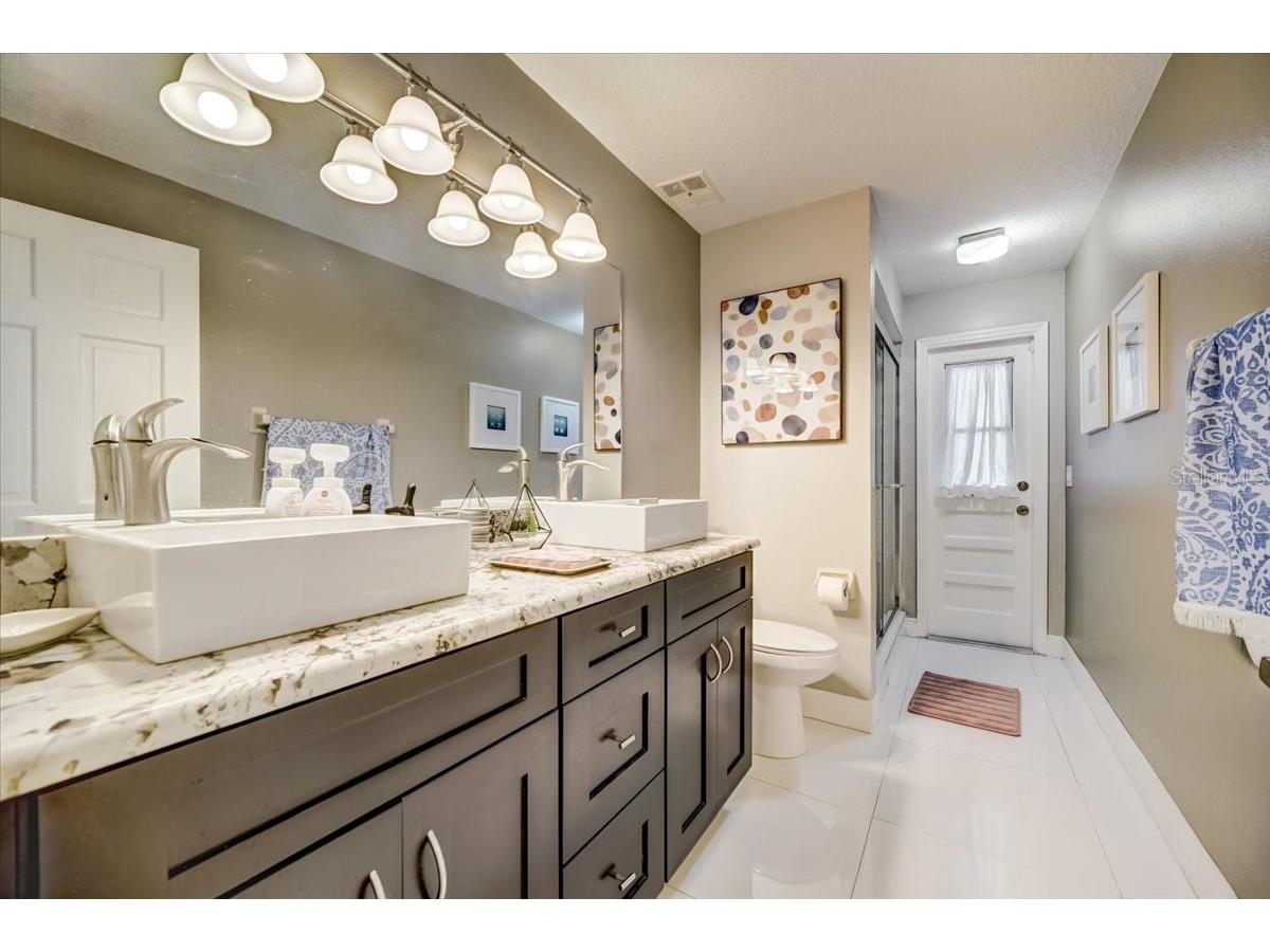 7233 Branchtree Drive Orlando FL 32835 O6392963 image32