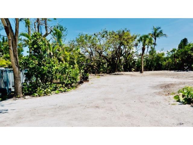 7233 Midnight Pass Road Sarasota FL 34242 A4660300 image3