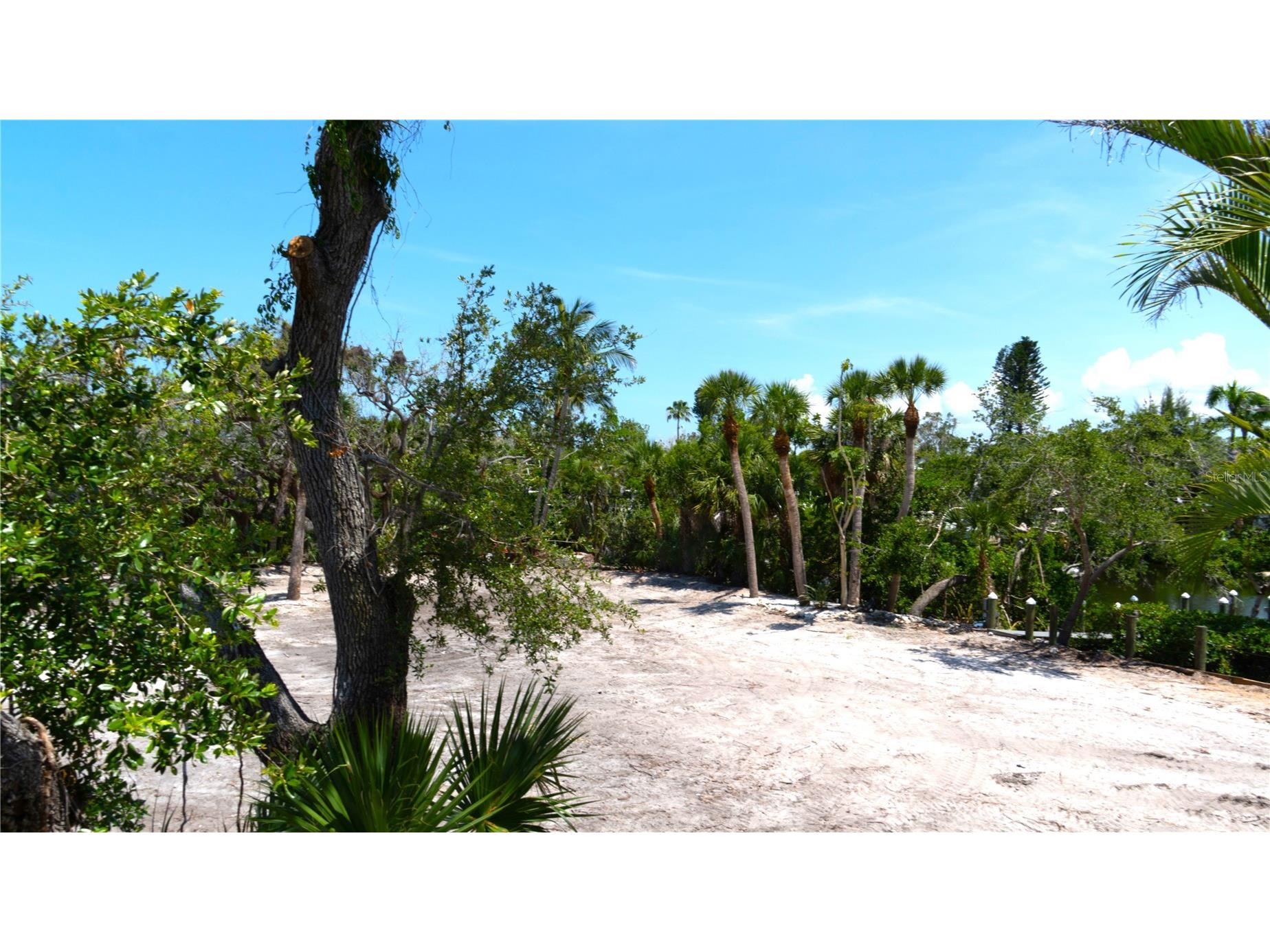 7233 Midnight Pass Road Sarasota FL 34242 A4660300 image9