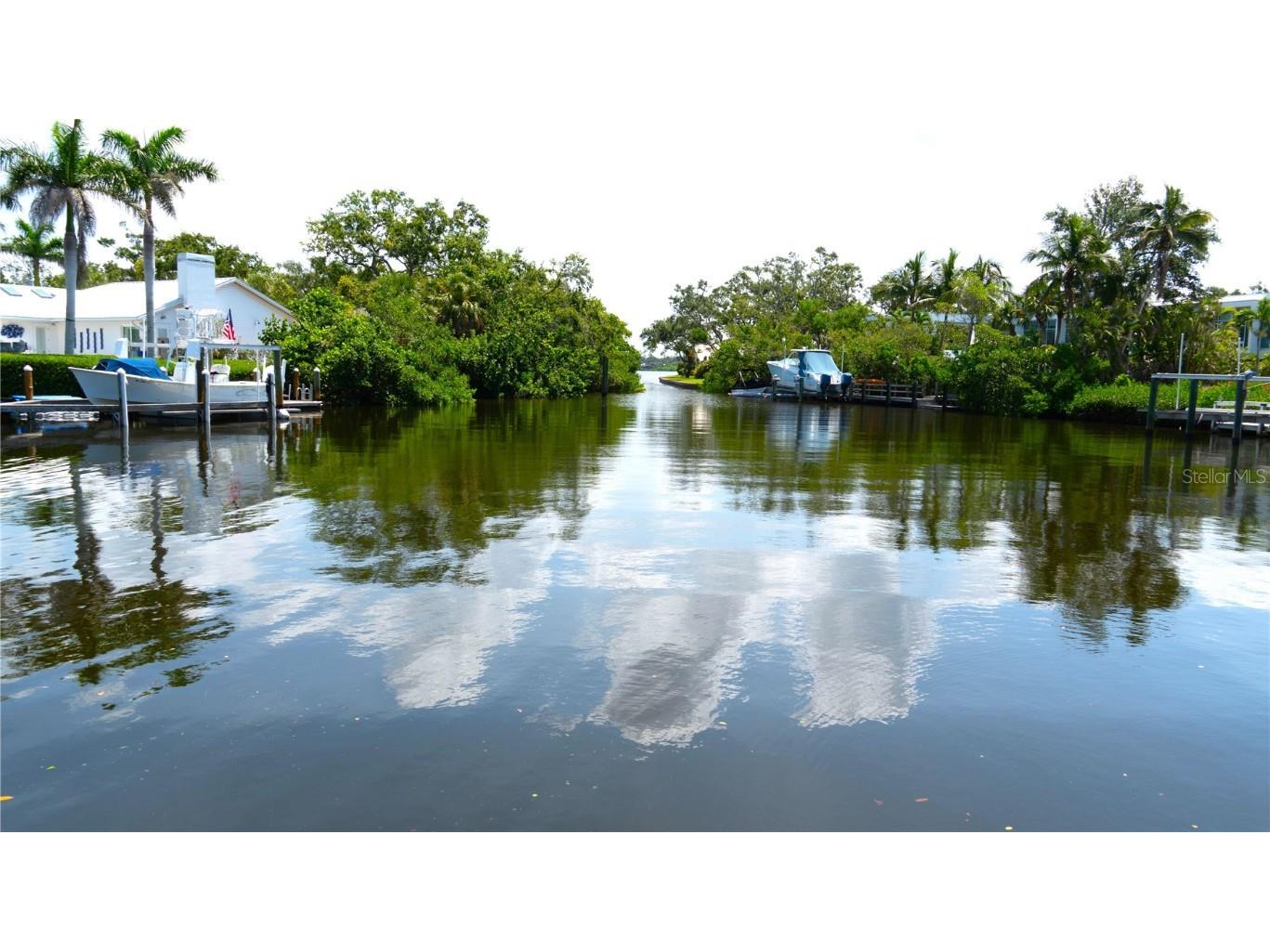 7233 Midnight Pass Road Sarasota FL 34242 - SARASOTA BAY INTRACOASTAL A4671054 image10