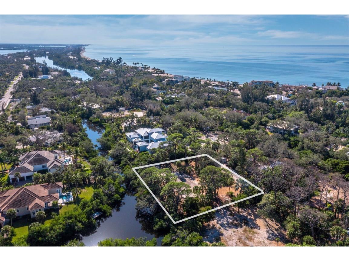 7233 Pine Needle Road Sarasota FL 34242 - HERON LAGOON A4673688 image1