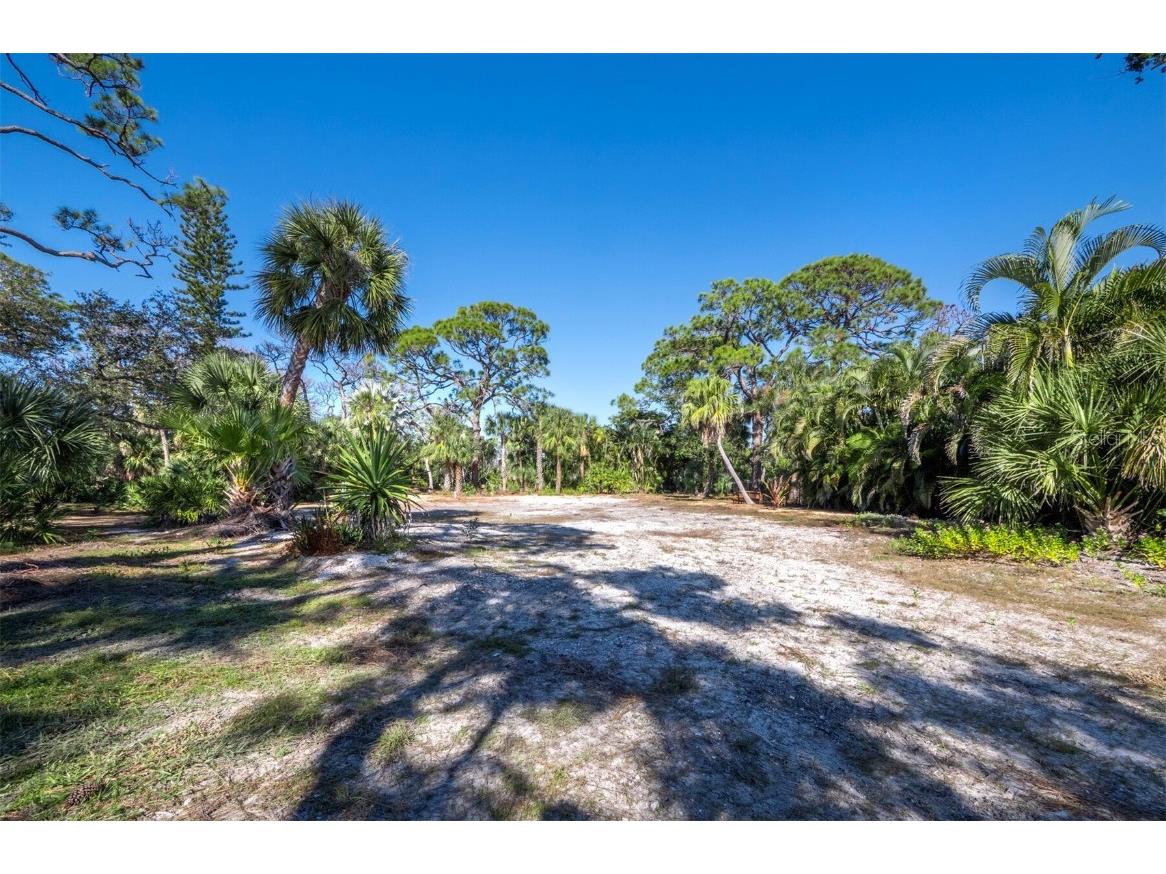 7233 Pine Needle Road Sarasota FL 34242 - HERON LAGOON A4673688 image11