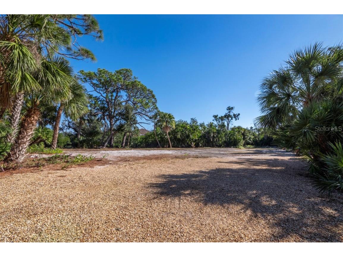 7233 Pine Needle Road Sarasota FL 34242 - HERON LAGOON A4673688 image12