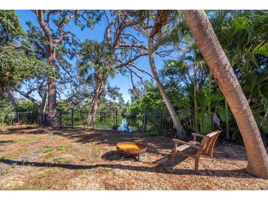 7233 Pine Needle Road Sarasota FL 34242 - HERON LAGOON A4673688 image13