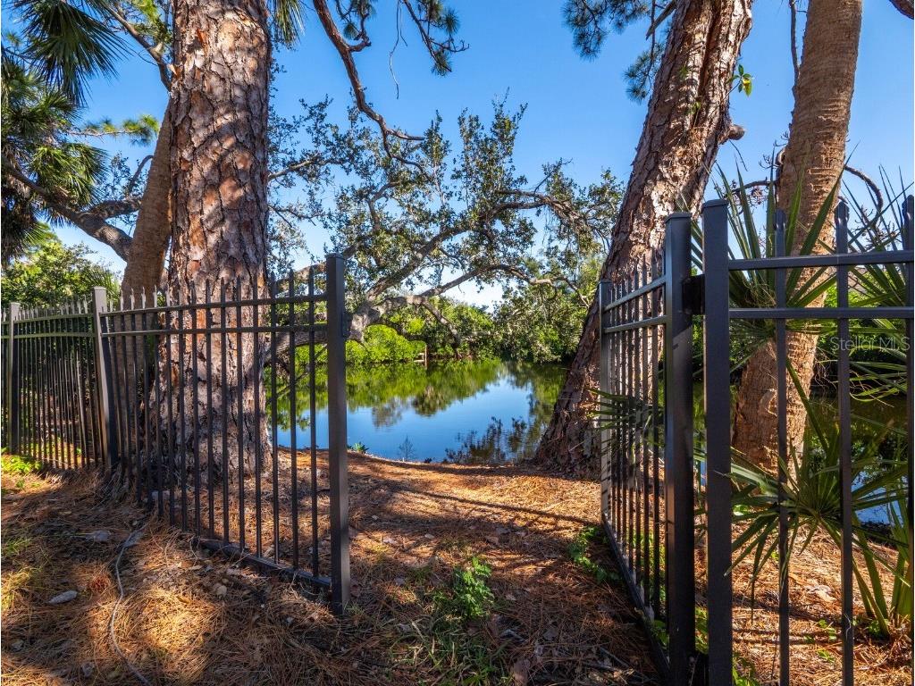7233 Pine Needle Road Sarasota FL 34242 - HERON LAGOON A4673688 image14