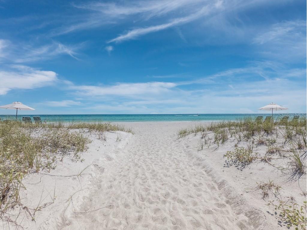 7233 Pine Needle Road Sarasota FL 34242 - HERON LAGOON A4673688 image35