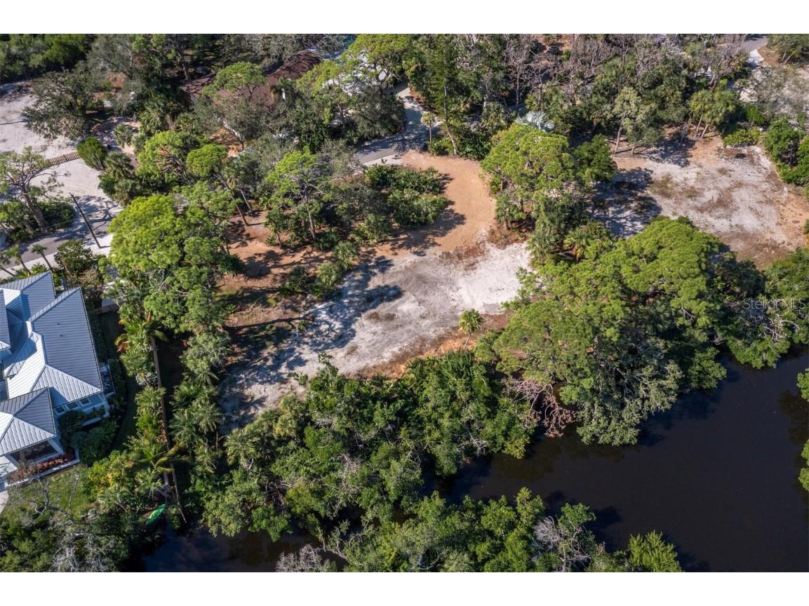 7233 Pine Needle Road Sarasota FL 34242 - HERON LAGOON A4673688 image6