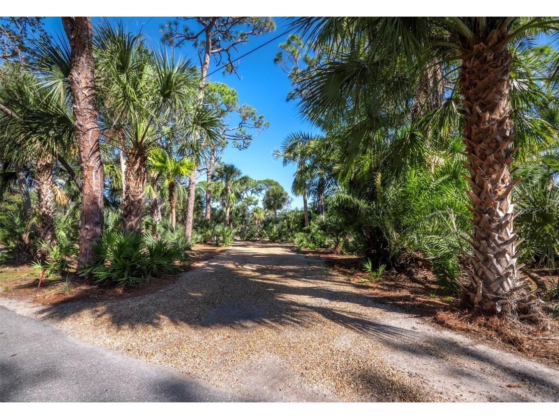 7233 Pine Needle Road Sarasota FL 34242 - HERON LAGOON A4673688 image8