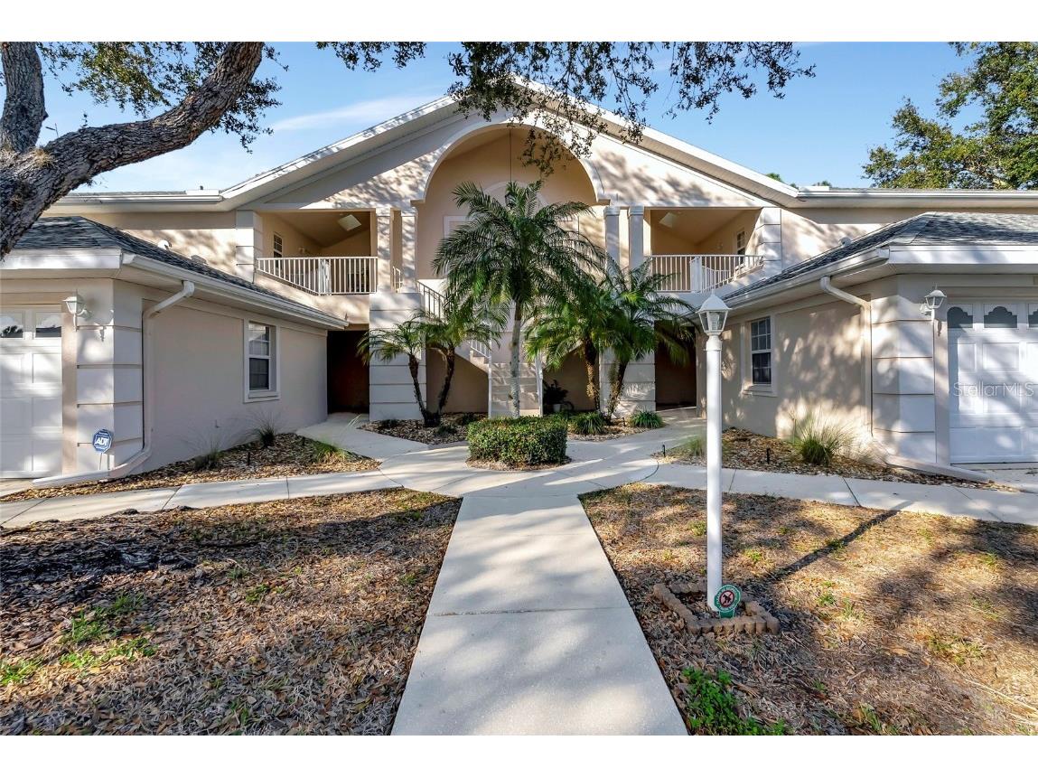 7234 Eleanor Circle #102 Sarasota FL 34243 A4597413 image1