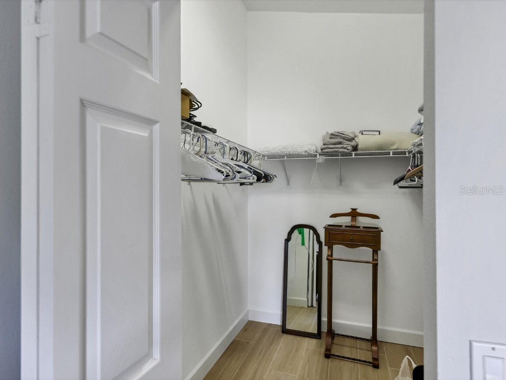 7234 Eleanor Circle #203 Sarasota FL 34243 A4669012 image19