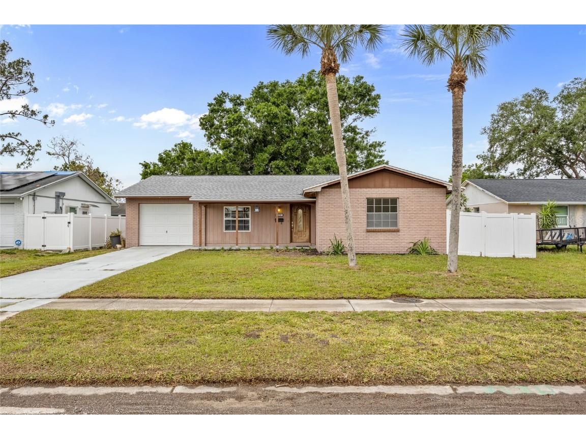 7234 Riverwood Boulevard Tampa FL 33615 TB8371956 image1