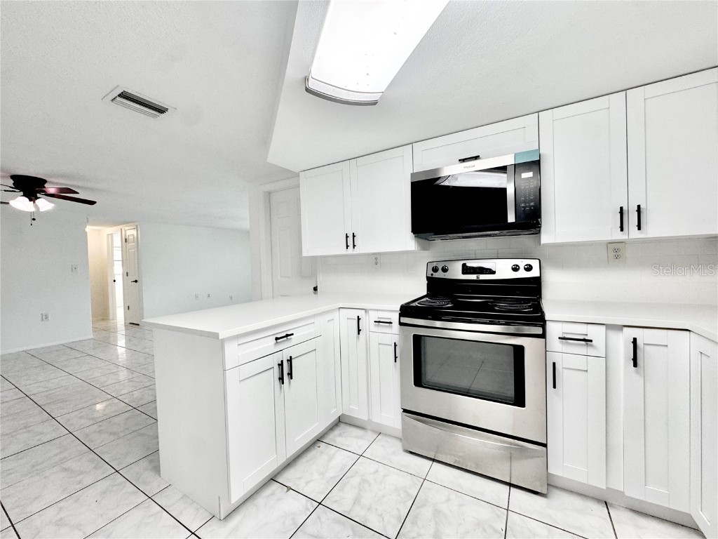 7235 Potomac Drive Port Richey FL 34668 W7880395 image7