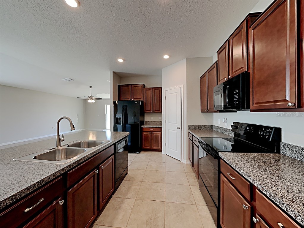 7235 Somerset Pond Drive Ruskin FL 33573 C7514787 image6