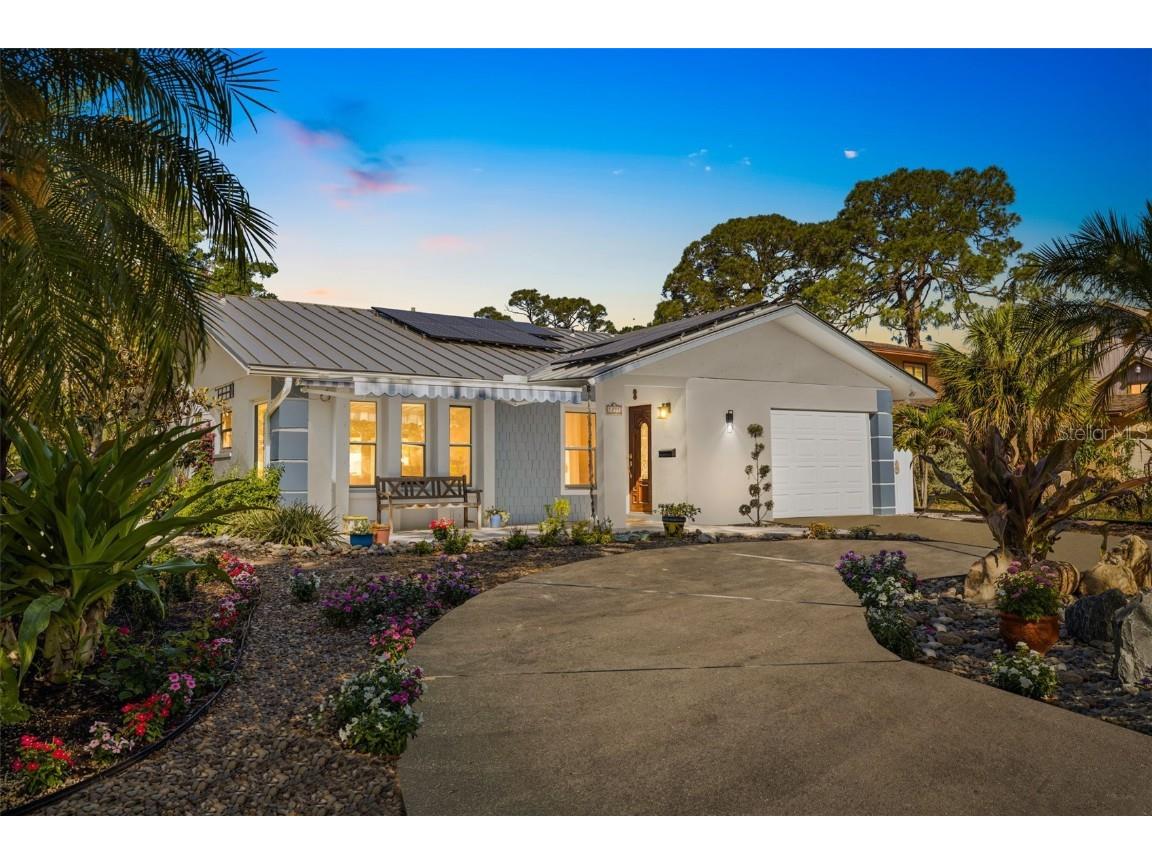 7235 Sunshine Drive S Saint Petersburg FL 33705 TB8384460 image1