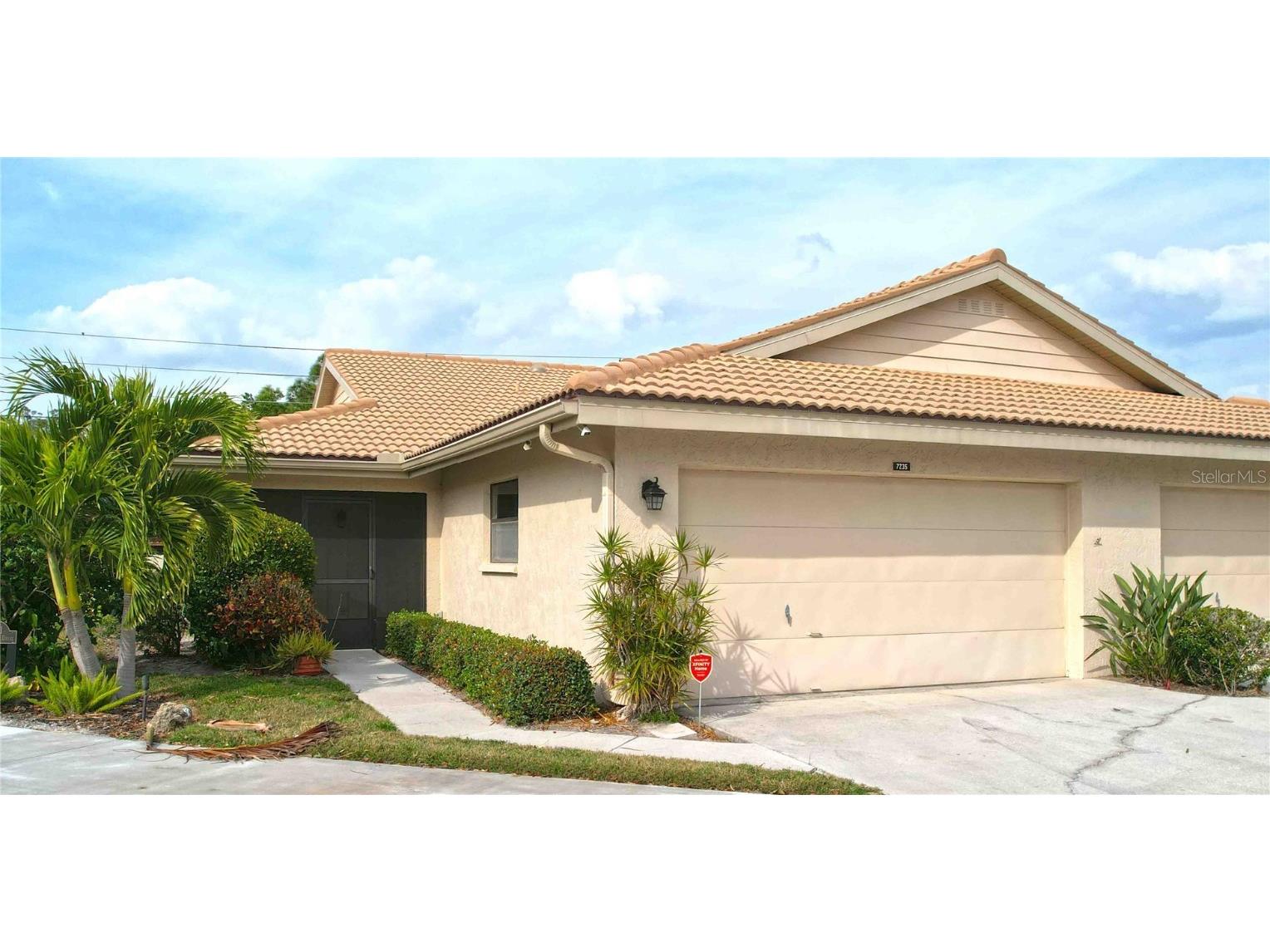 7235 Wood Creek Drive #26 Sarasota FL 34231 A4601971 image1