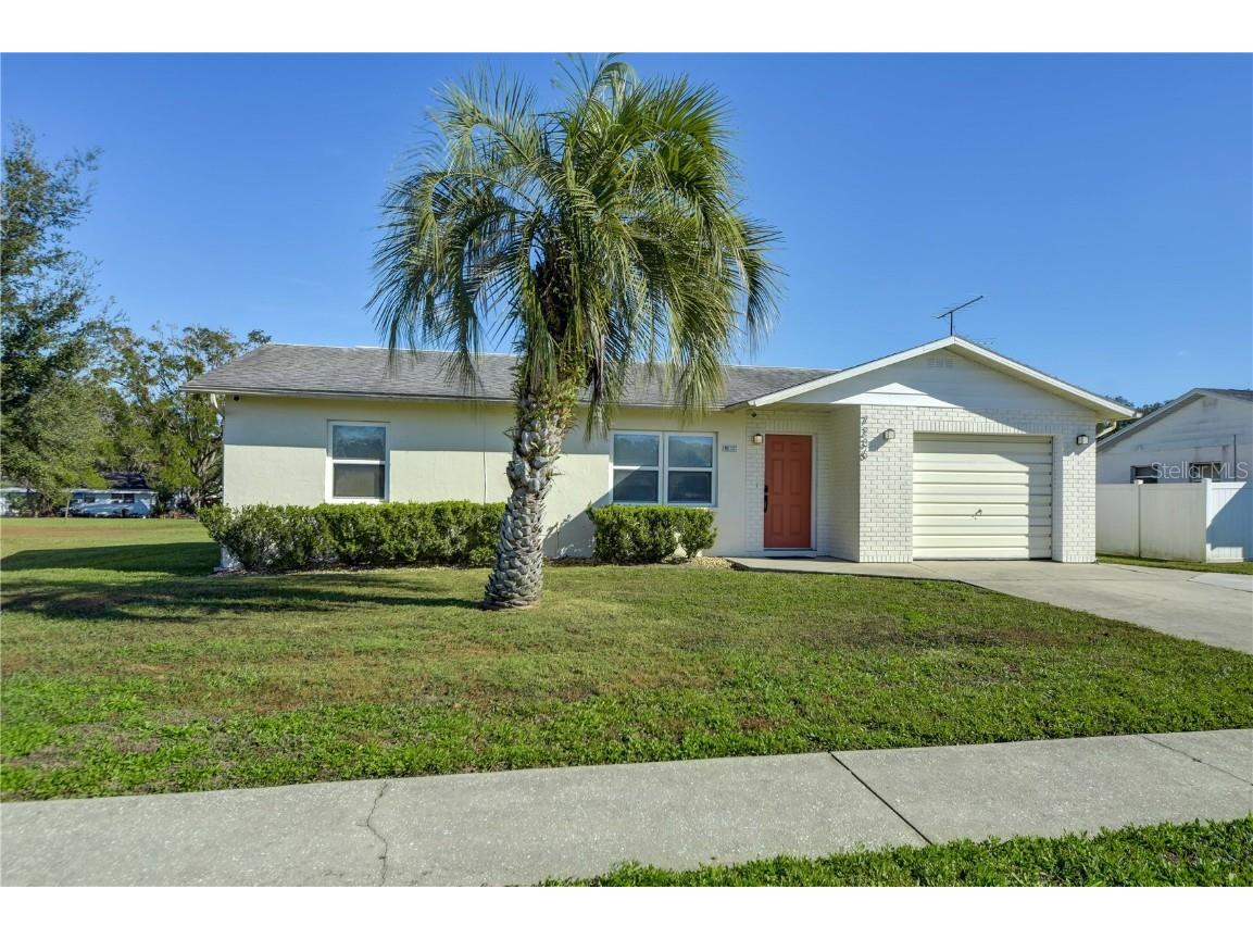 7236 Landover Drive Zephyrhills FL 33540 TB8326435 image1