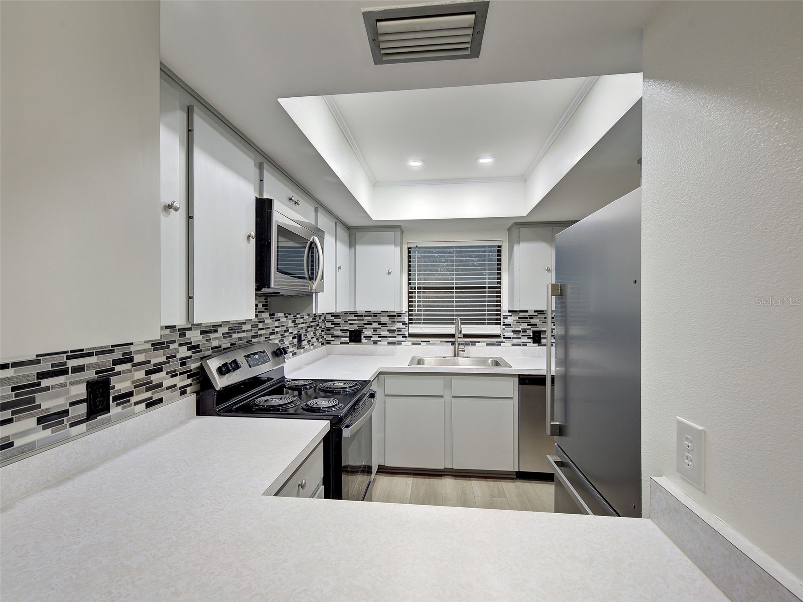 7237 Cloister Drive # 207 Sarasota FL 34231 A4690652 image11