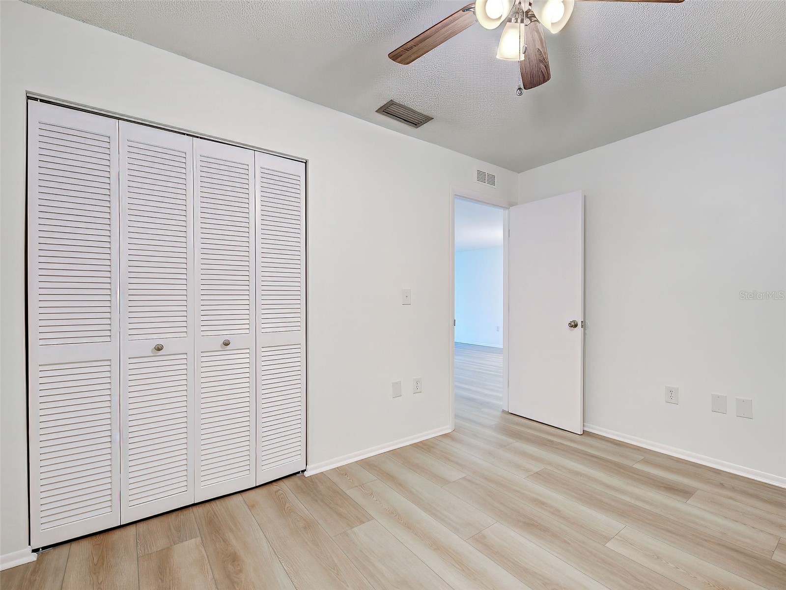 7237 Cloister Drive # 207 Sarasota FL 34231 A4690652 image20