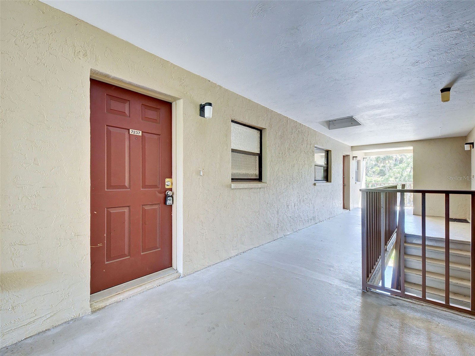 7237 Cloister Drive # 207 Sarasota FL 34231 A4690652 image3