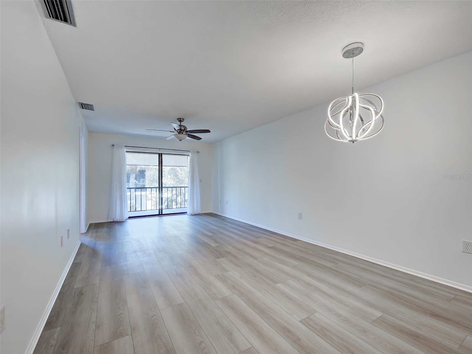 7237 Cloister Drive # 207 Sarasota FL 34231 A4690652 image5