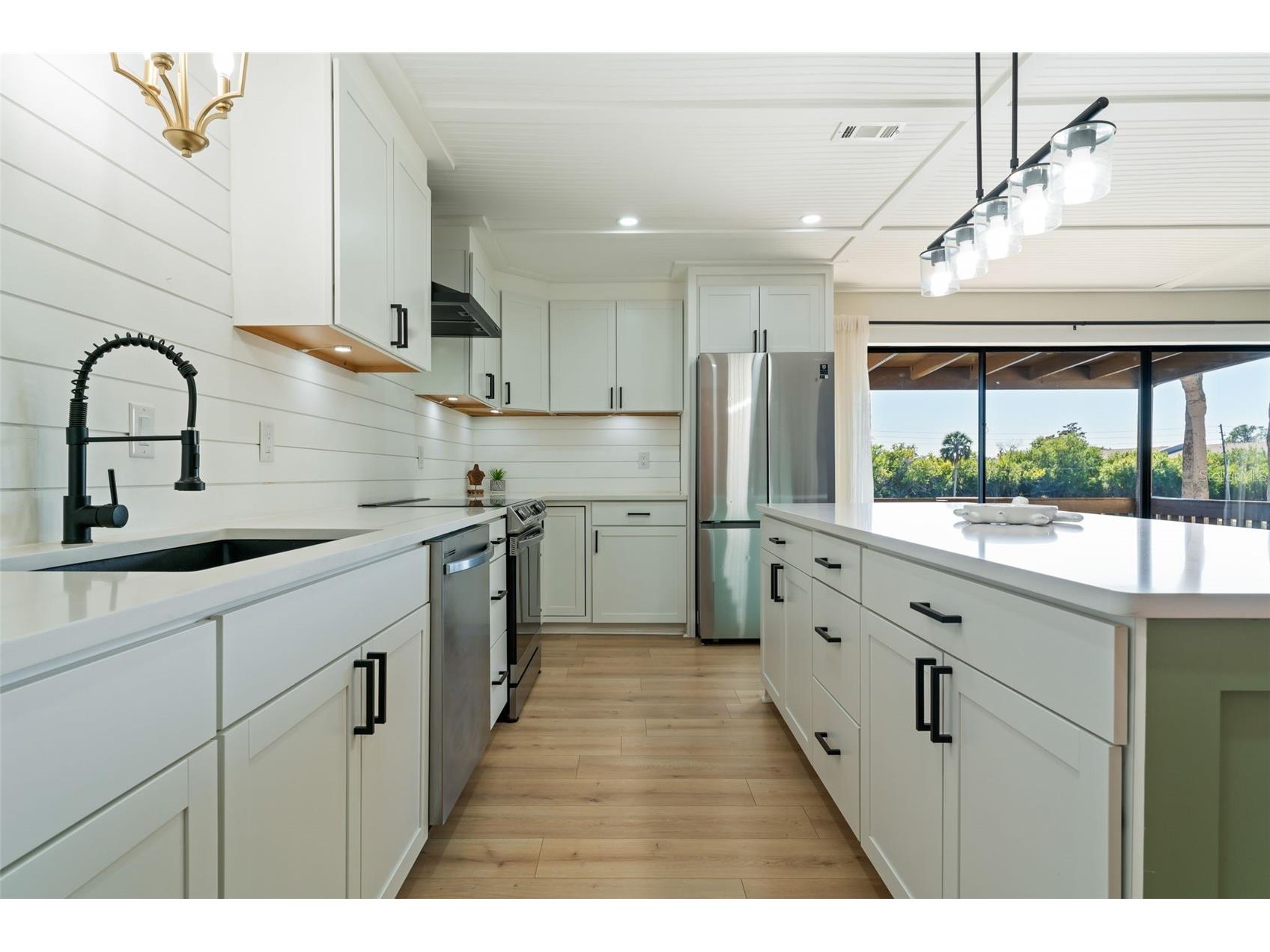 724 115th Avenue N #2202 Saint Petersburg FL 33716 A4679078 image15