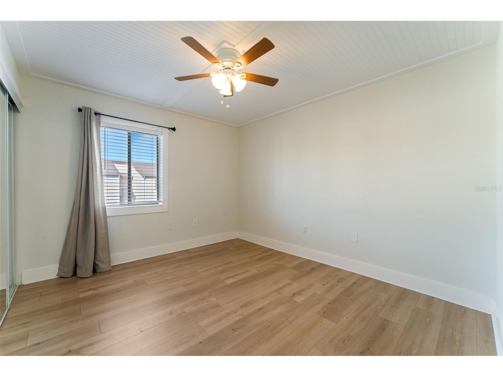 724 115th Avenue N #2202 Saint Petersburg FL 33716 A4679078 image30