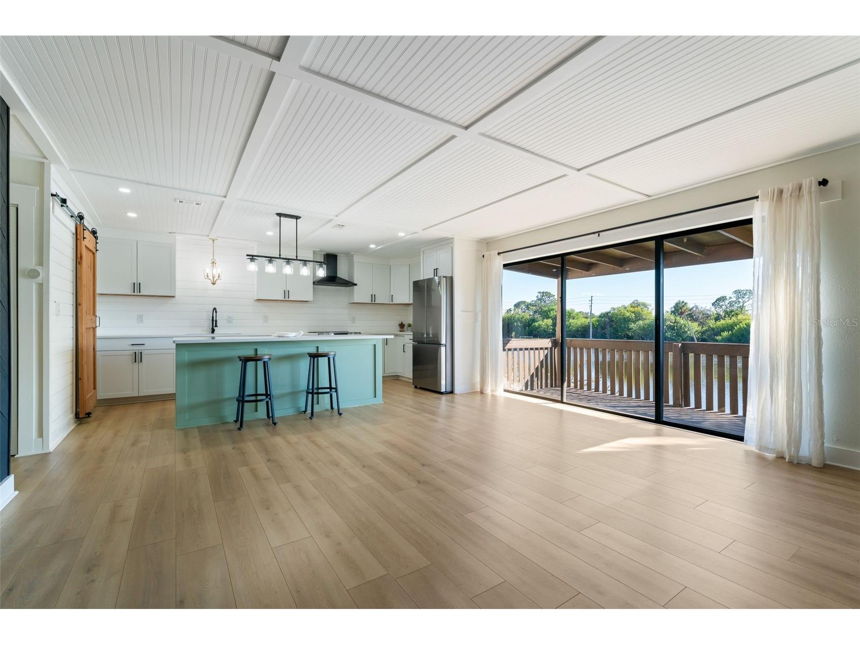 724 115th Avenue N #2202 Saint Petersburg FL 33716 A4679078 image7