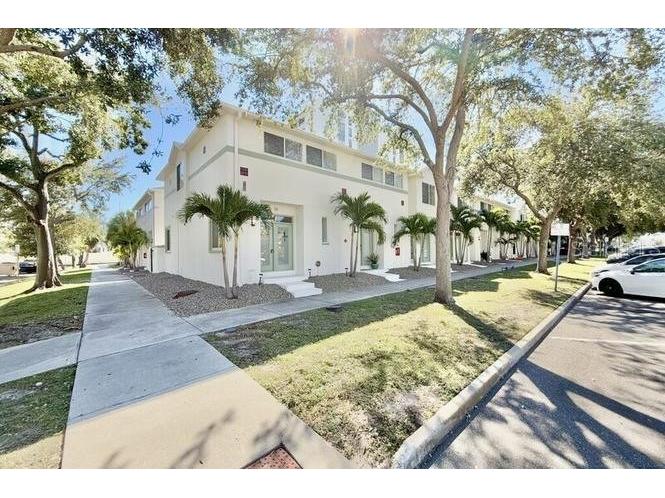 724 4th Avenue S #10 Saint Petersburg FL 33701 TB8453216 image42
