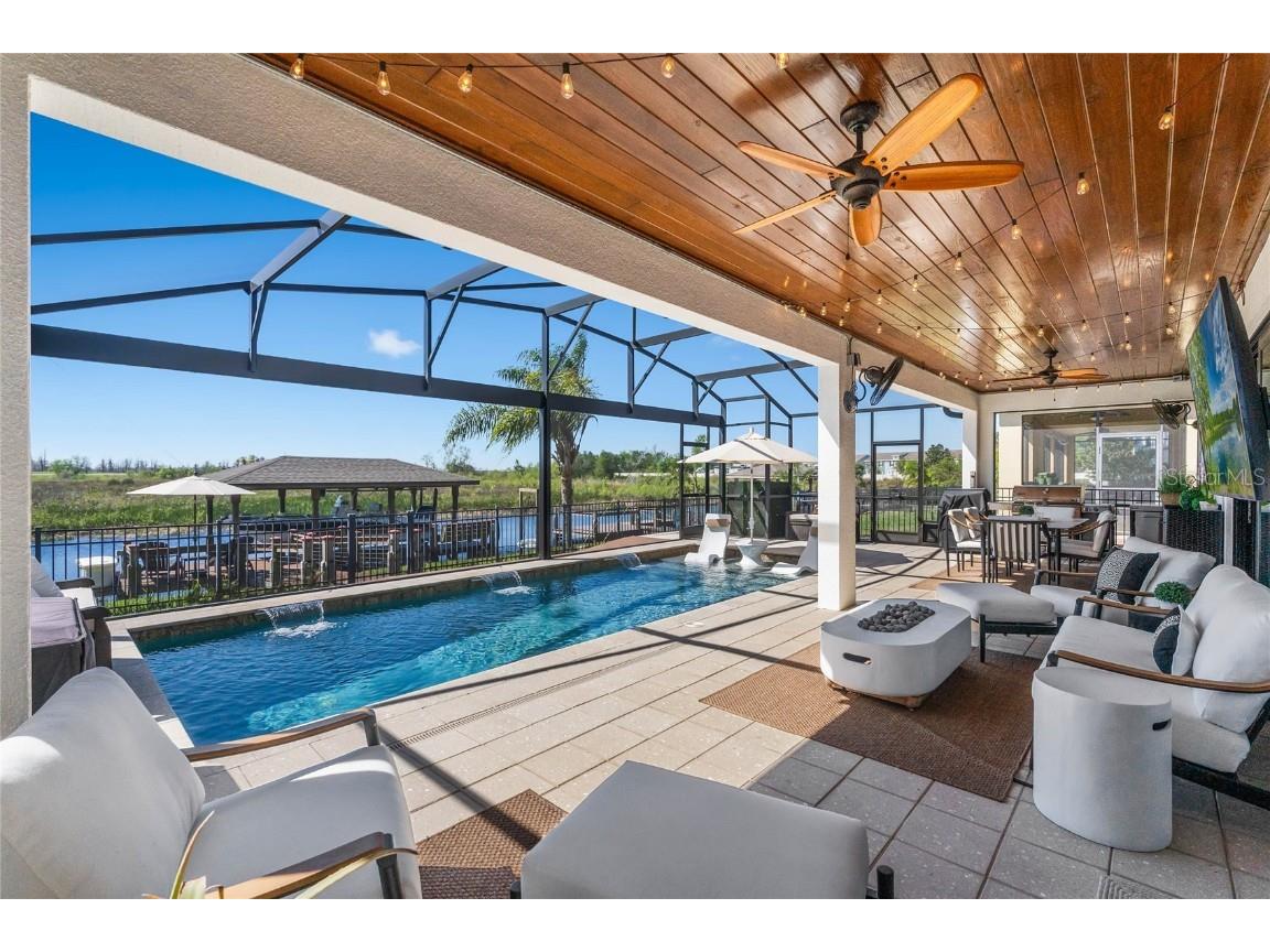 724 Barefoot Bay Loop Groveland FL 34736 - CLERMONT CHAIN OF LAKES G5094029 image1