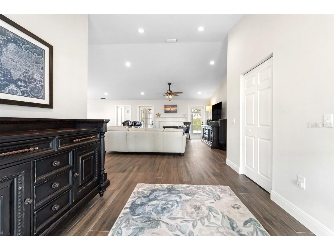 724 Bayshore Drive Terra Ceia FL 34250 TB8336940 image19