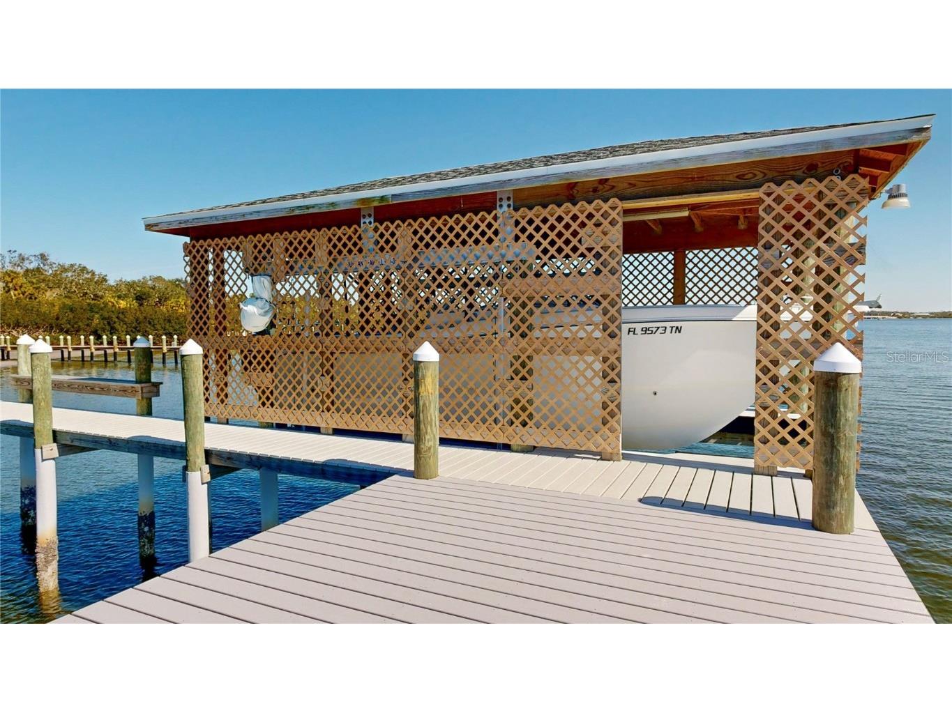 724 Bayshore Drive Terra Ceia FL 34250 TB8336940 image4