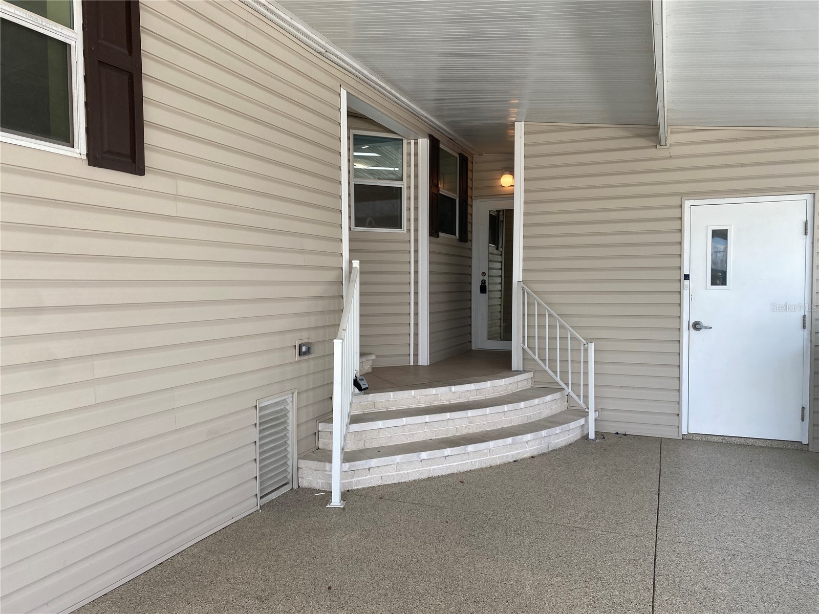 724 Blackburn Boulevard North Port FL 34287 N6143502 image4