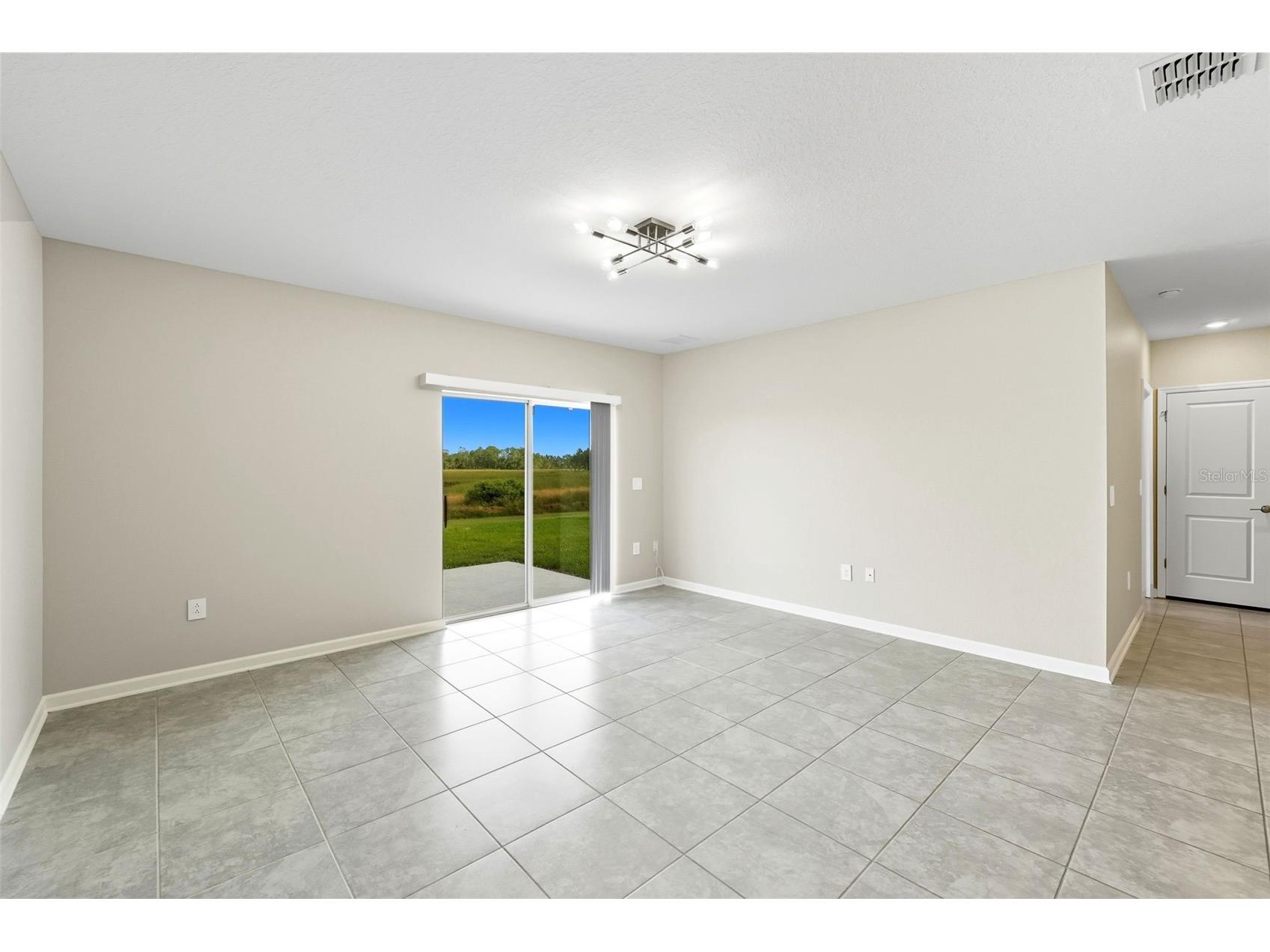 724 Daring Drive Davenport FL 33837 G5112115 image4