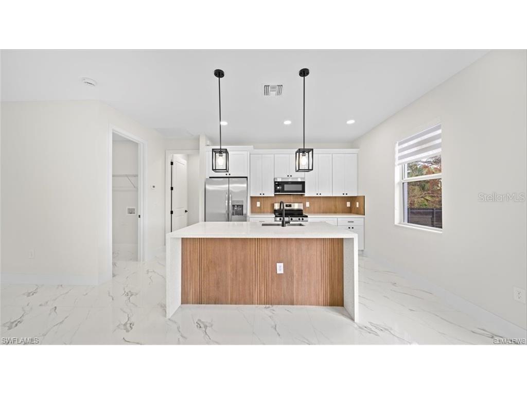 724 Drury Avenue Lehigh Acres FL 33974 A4686080 image10