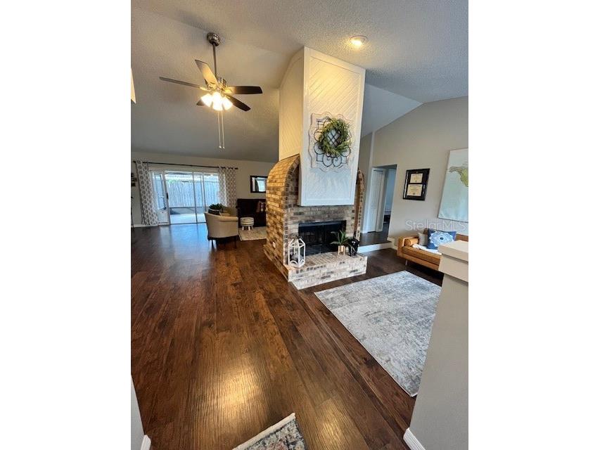 724 Fortuna Drive Brandon FL 33511 TB8495460 image2
