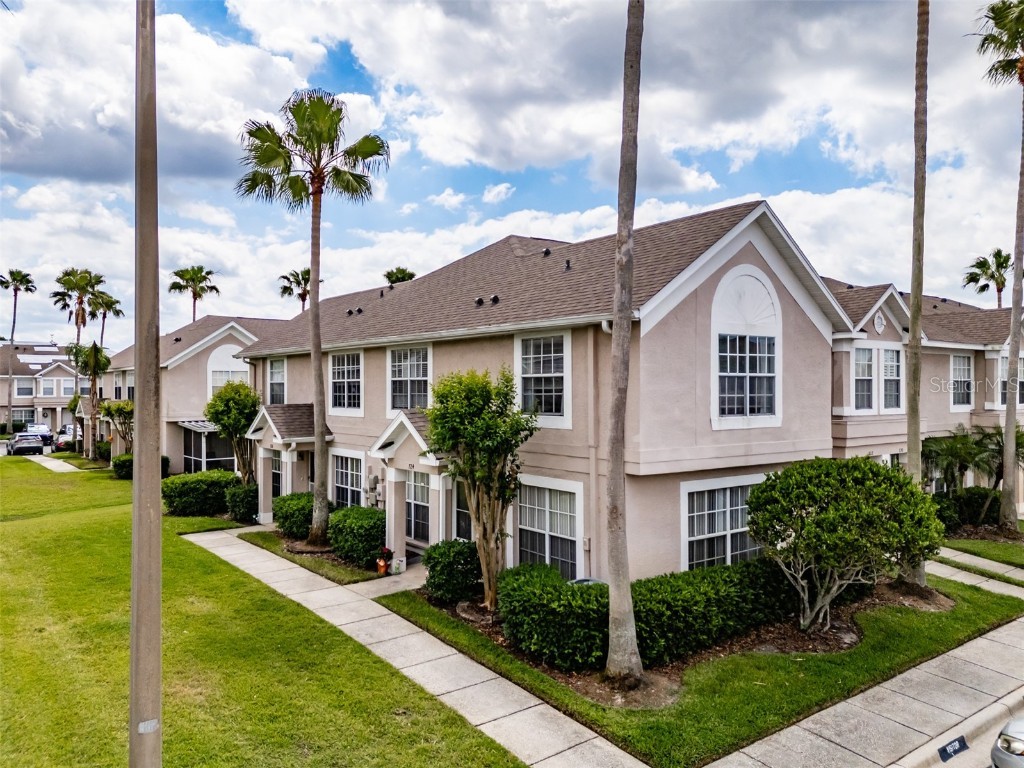 724 Kensington Lake Circle Brandon FL 33511 TB8375077 image1