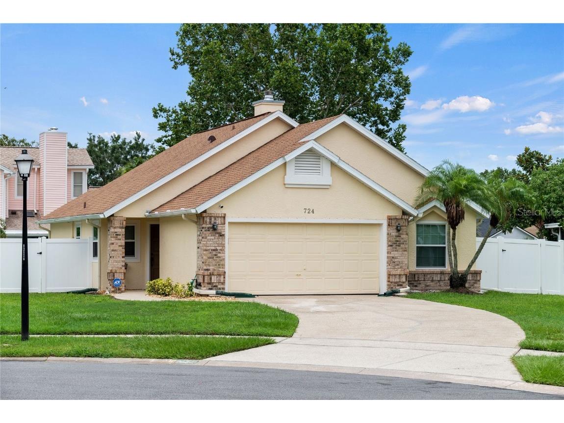 724 Meadowside Court Orlando FL 32825 O6125221 image1