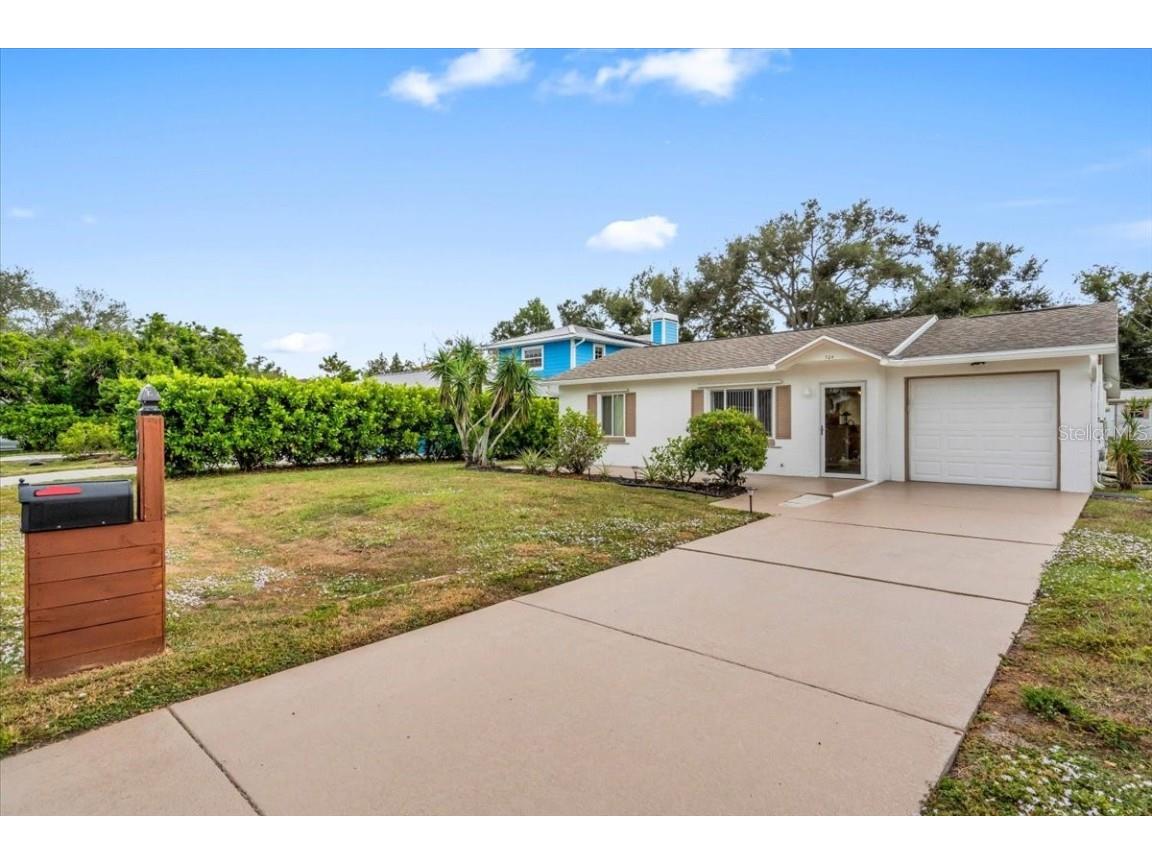 724 Myrtle Avenue Venice FL 34285 N6141344 image2