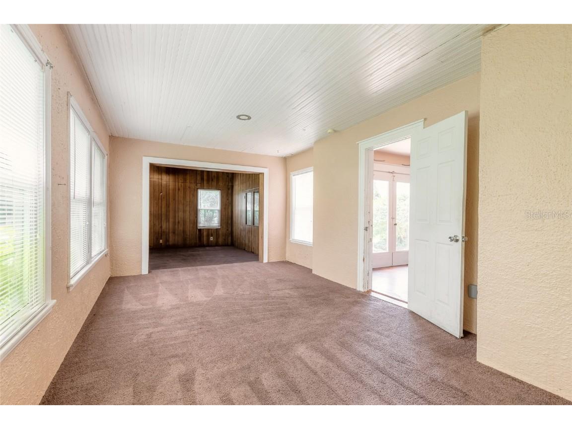 724 N Oleander Avenue Daytona Beach FL 32118 V4937615 image10