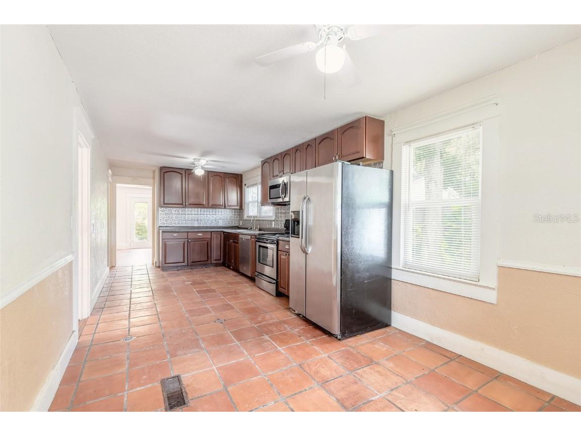 724 N Oleander Avenue Daytona Beach FL 32118 V4937615 image22